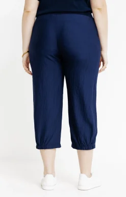 Toscane Boutique Pantacourt boule tissu texturé| Pantalons