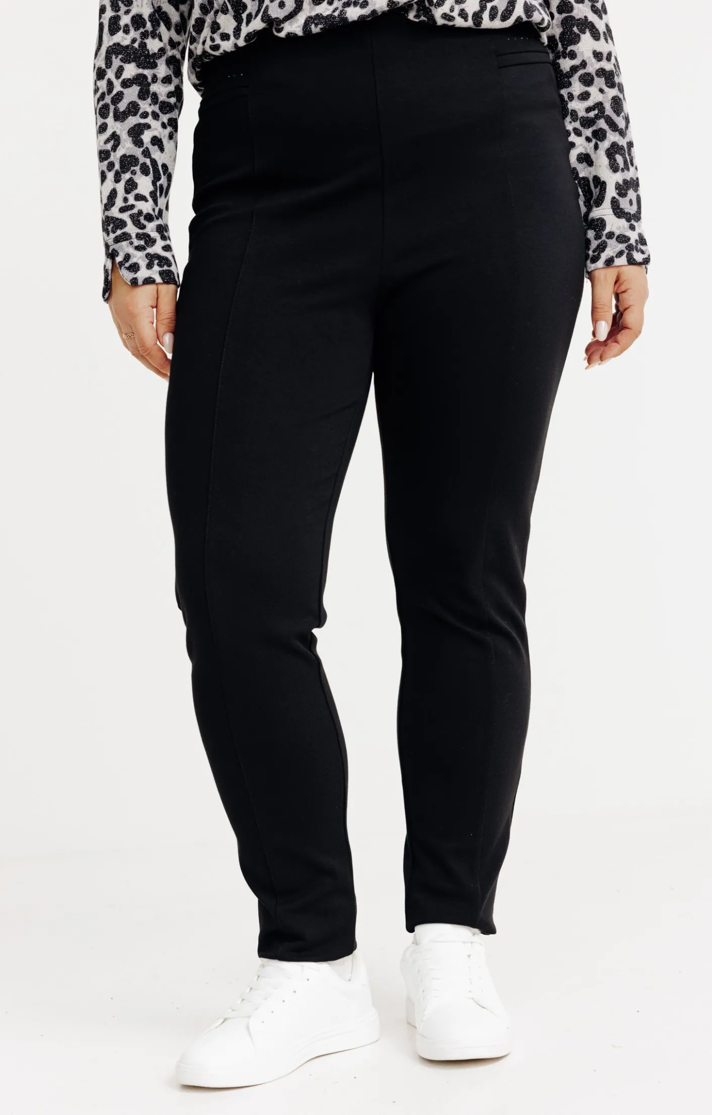 Toscane Boutique Pantalon de ville coupe droite en maille| Pantalons