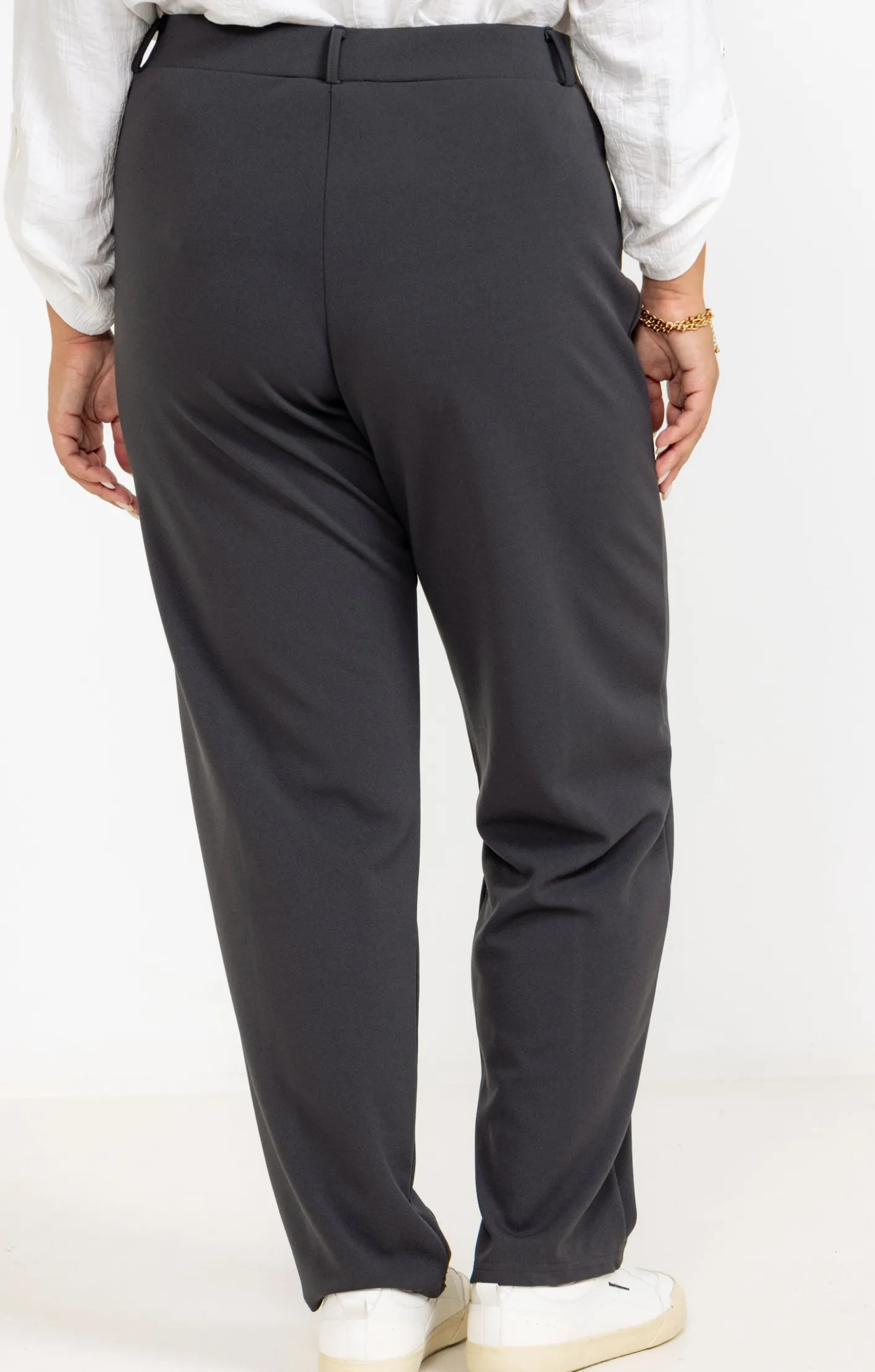 Toscane Boutique Pantalon droit avec boutons| Pantalons