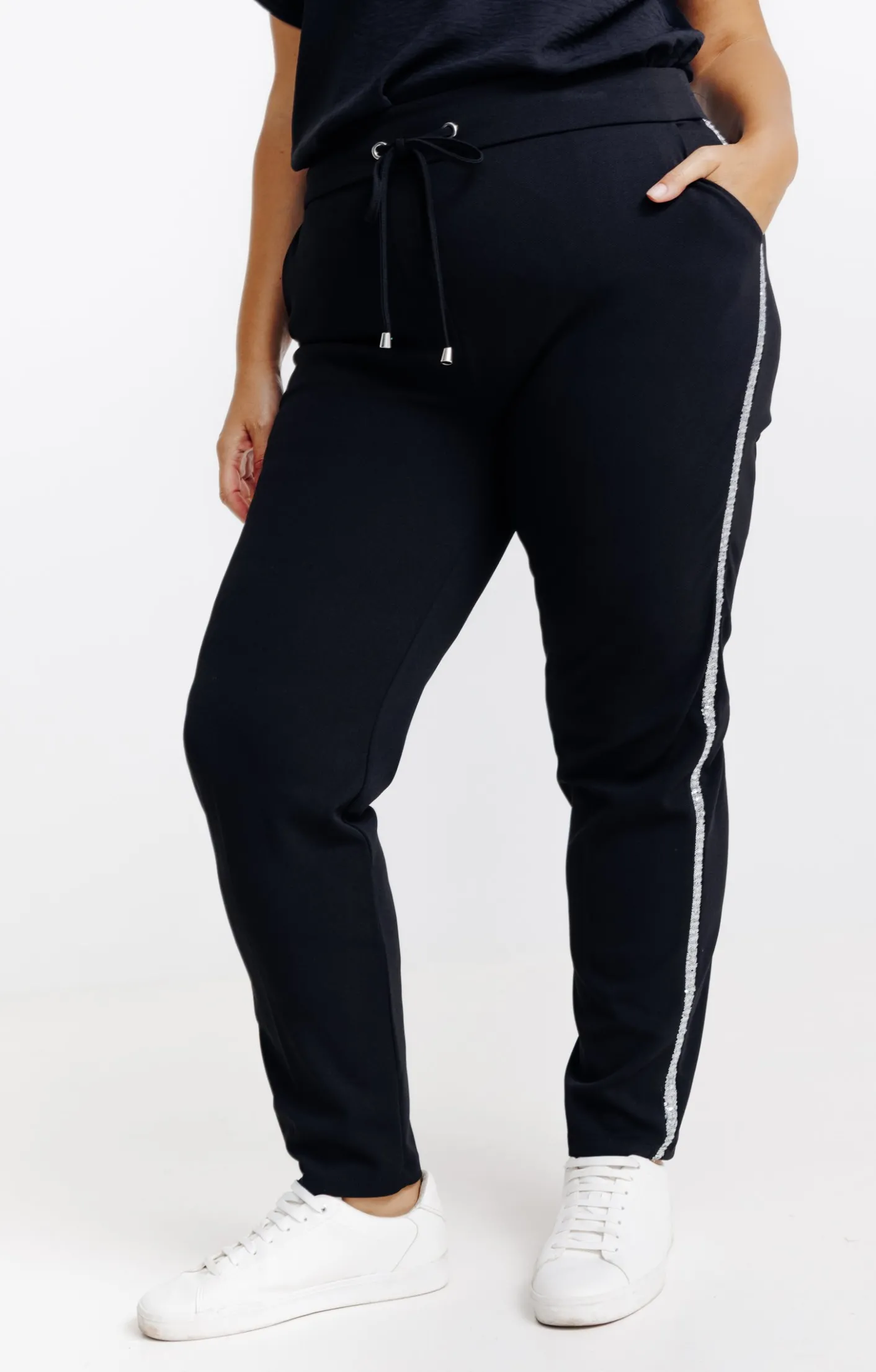 Toscane Boutique Pantalon style jogging bande paillette| Pantalons