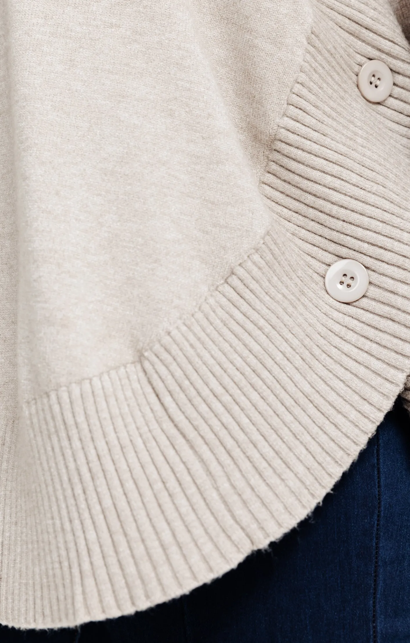 Toscane Boutique Pull forme poncho| Pulls & Cardigans