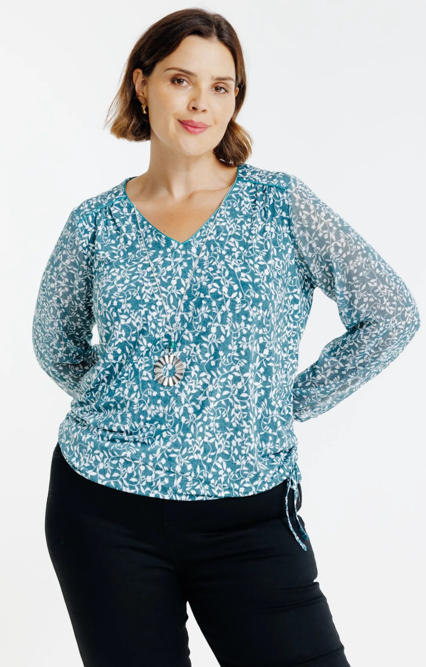 Toscane Boutique Tee-shirt imprimé avec collier| Tee-shirts