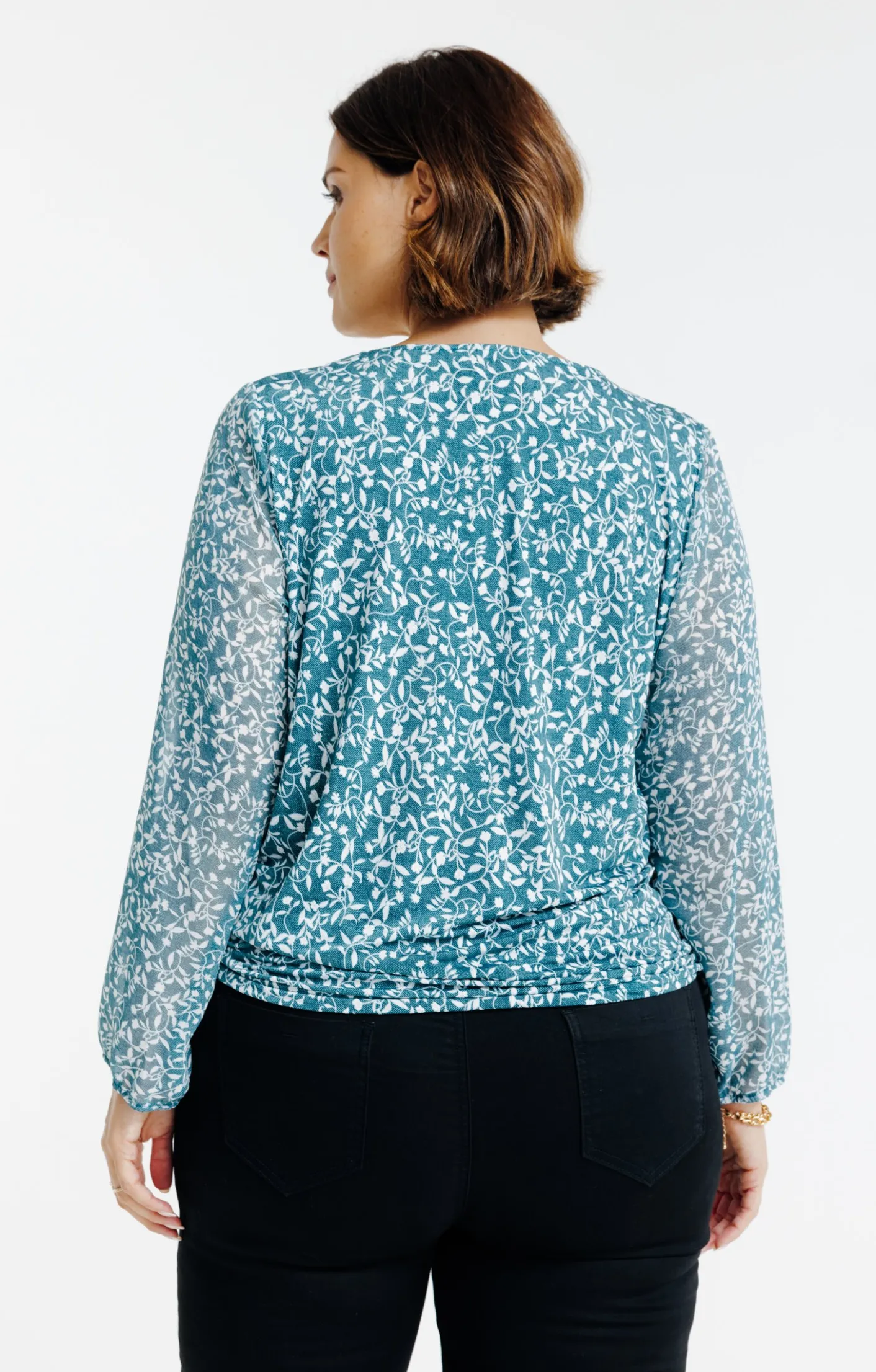 Toscane Boutique Tee-shirt imprimé avec collier| Tee-shirts
