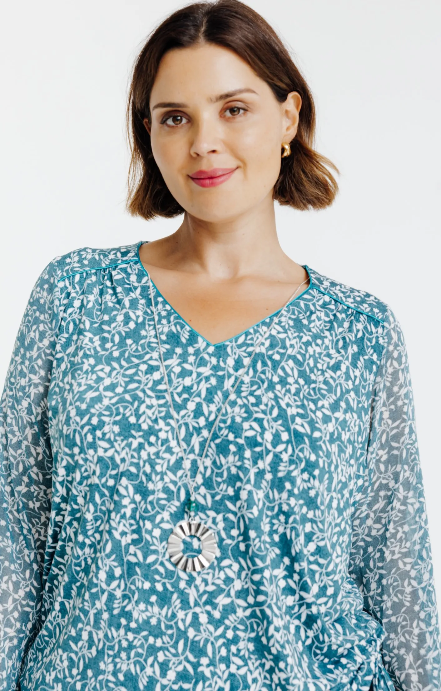 Toscane Boutique Tee-shirt imprimé avec collier| Tee-shirts
