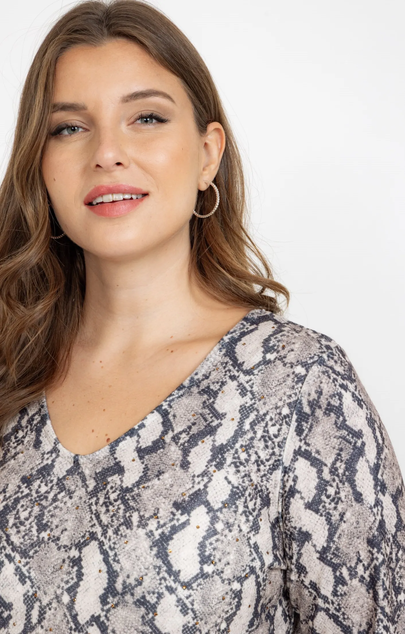 Toscane Boutique Tee-shirt maille chaude imprimé python| Tee-shirts