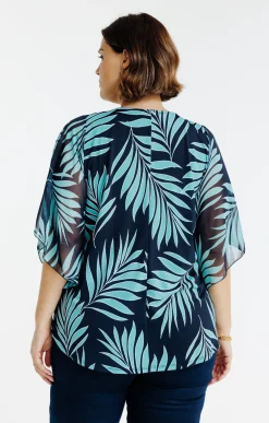Toscane Boutique Tee-shirt poncho imprimé avec collier| Tee-shirts