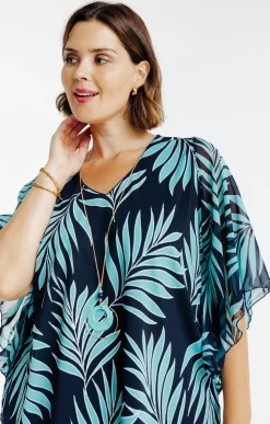 Toscane Boutique Tee-shirt poncho imprimé avec collier| Tee-shirts