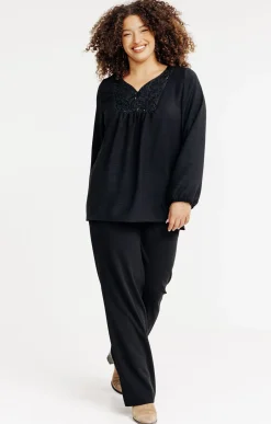 Toscane Boutique Tee-shirt uni avec plastron| Tee-shirts