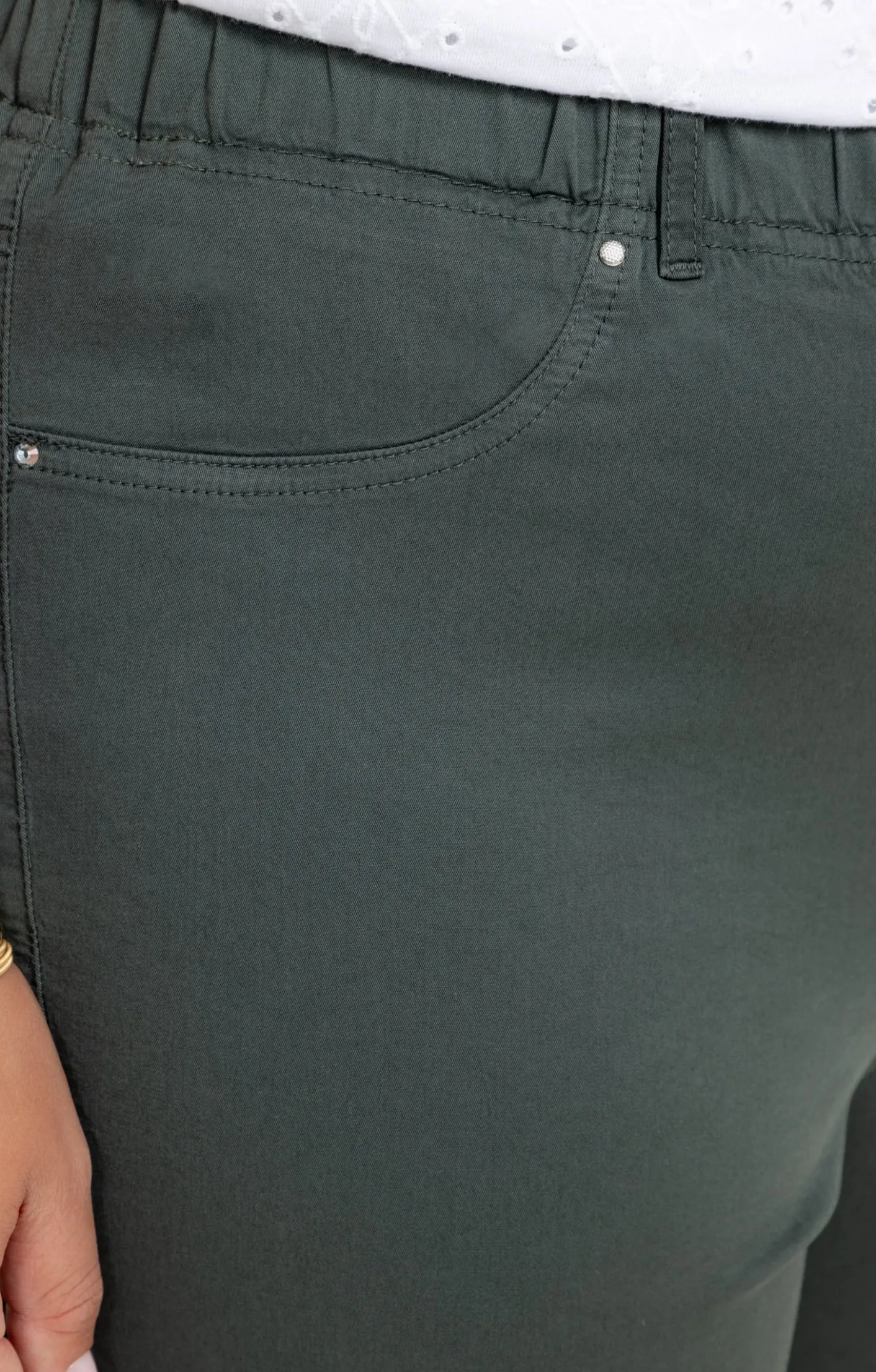 Toscane Boutique Tregging court détail rivet| Pantalons
