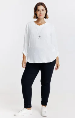 Toscane Boutique Tunique avec fleurs brodées et collier| Chemisiers & Tuniques